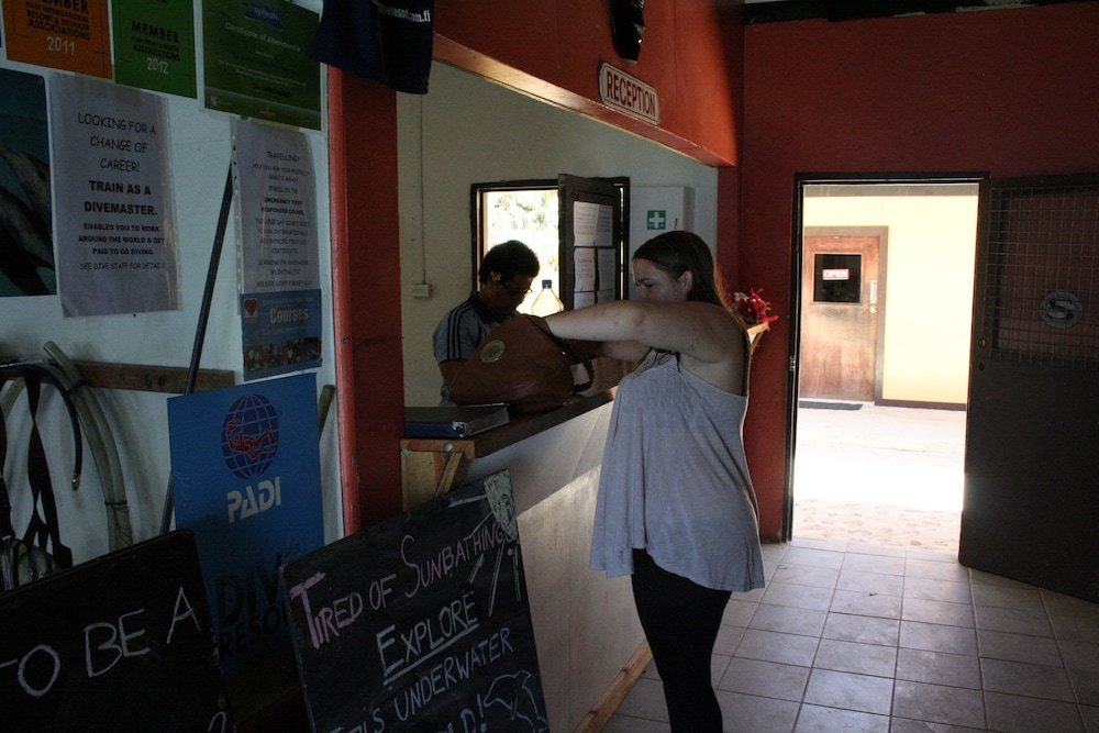 Ratu Kini Backpackers & Dive Resort 6/67