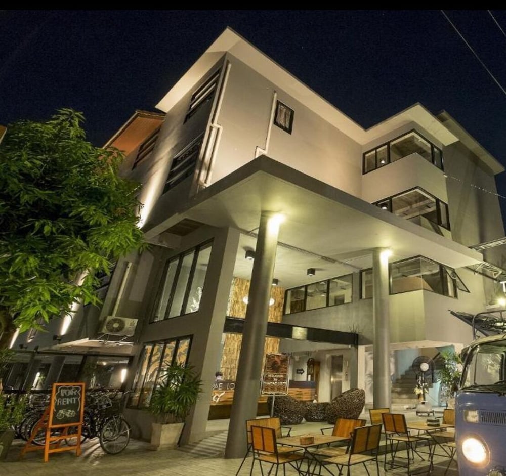 Thapae Loft 6/66