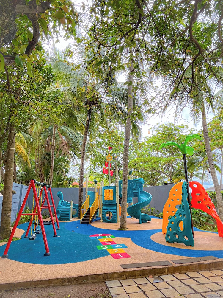 Aston Anyer Beach Hotel 37/50
