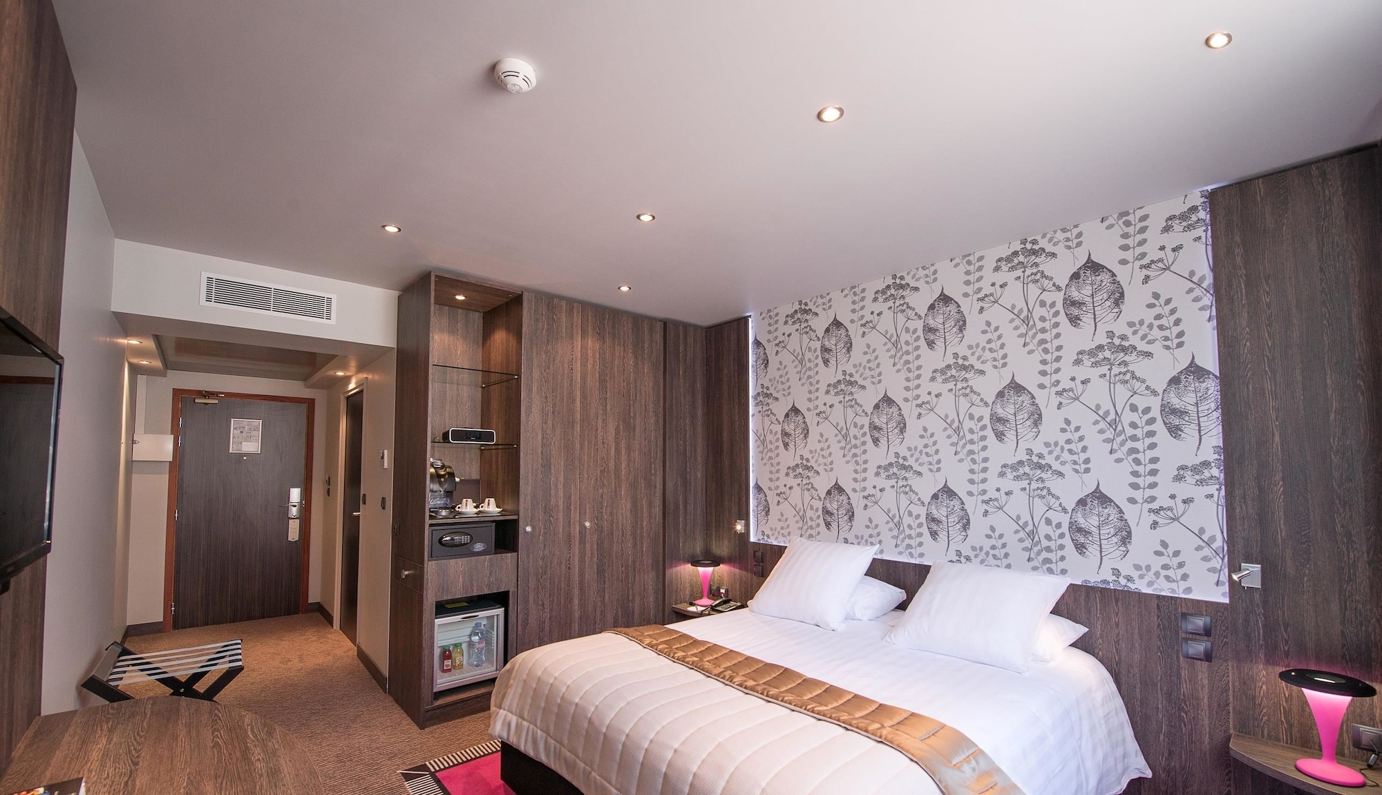 rooms