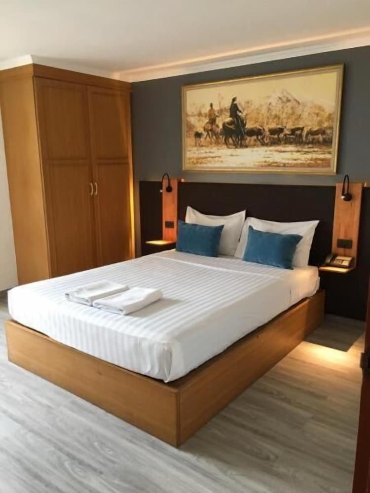 Shagwell Mansions Pattaya 35/64