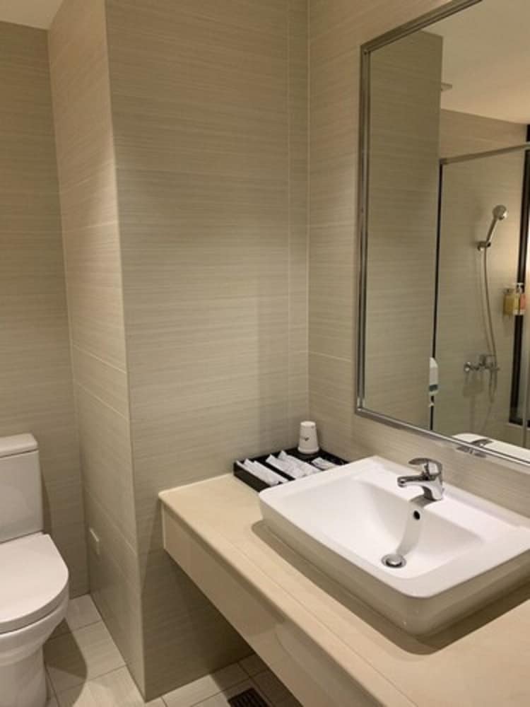 Ali Mountain Oriental Pearl International Hotel 35/41