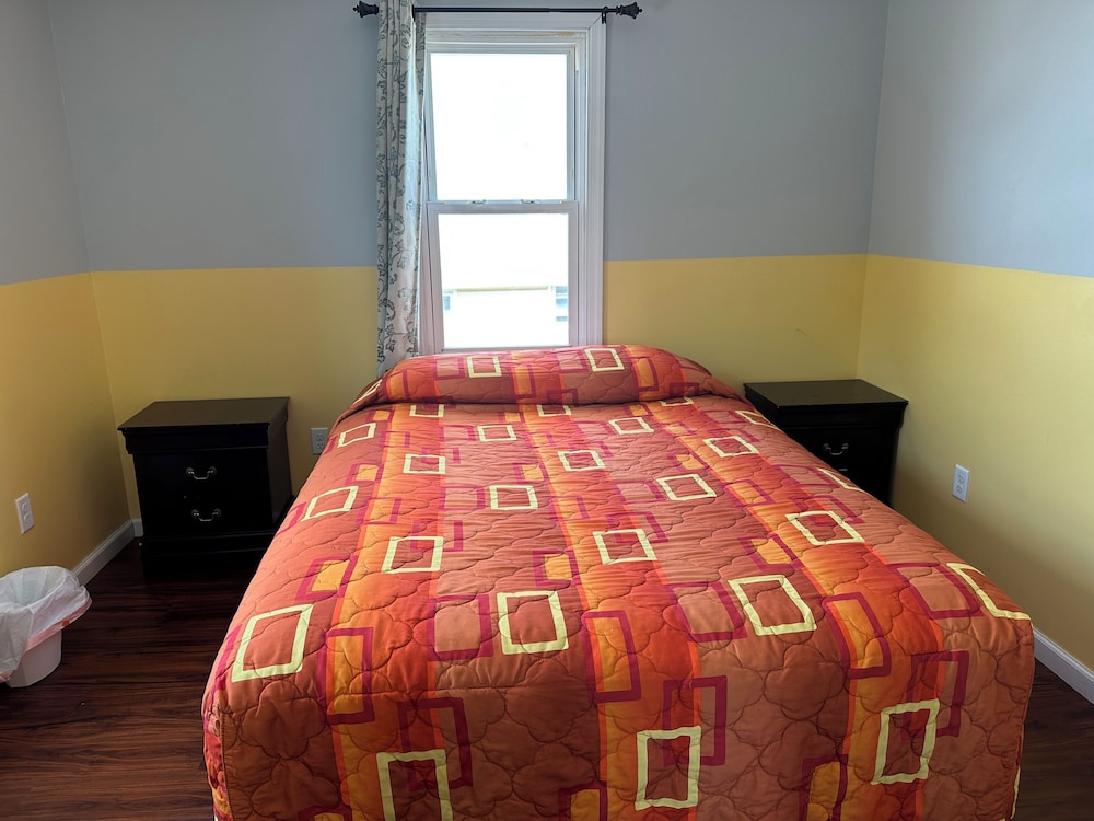 Anchor Motel 90/100