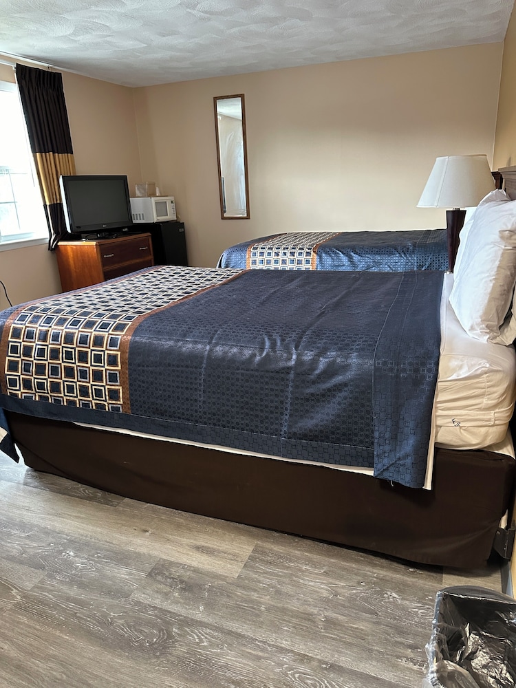 Wickford Motor Inn 29/53