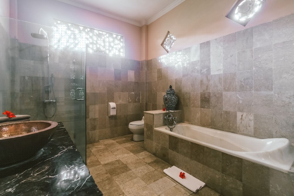 Honeymoon Guesthouse 24/75