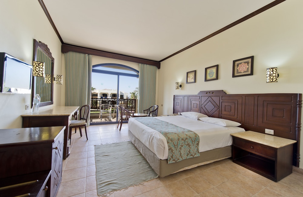 Amphoras Beach - Ultra All Inclusive 10/46