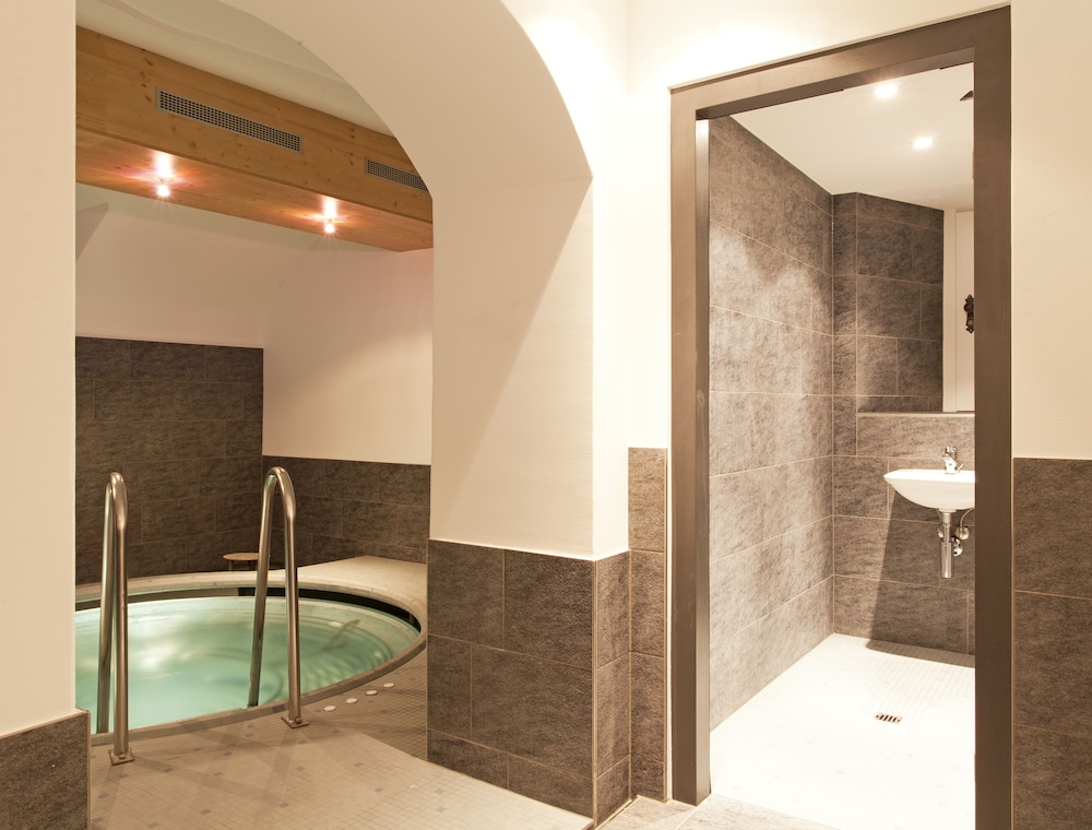 Edelweiss Swiss Quality Hotel 32/48