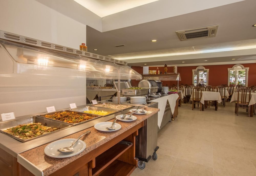 Atismar Hotel 35/50