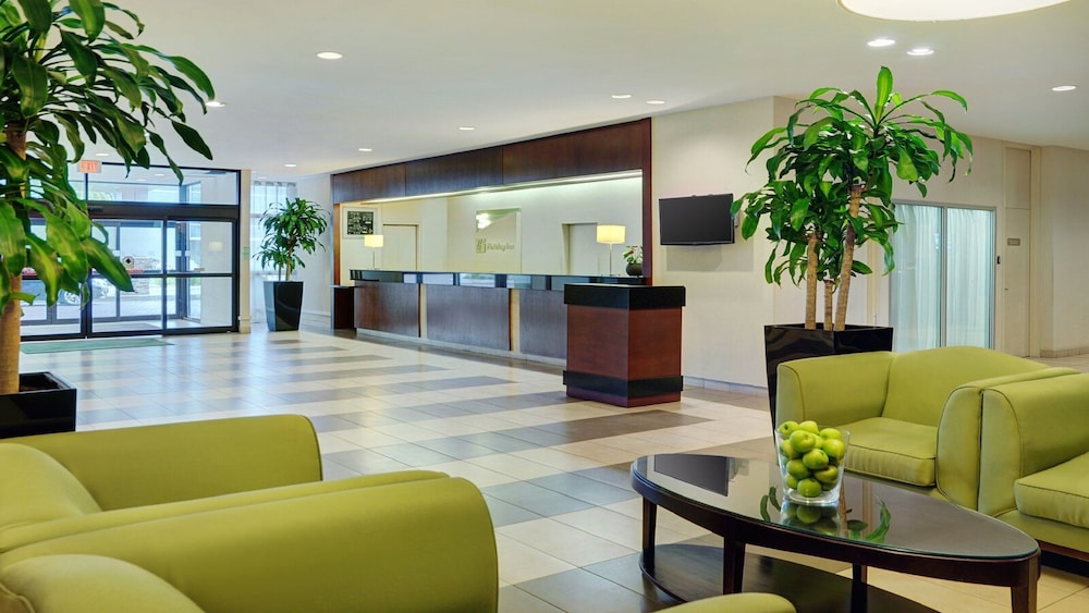 Holiday Inn Burlington Hotel And Conference Centre 10/76