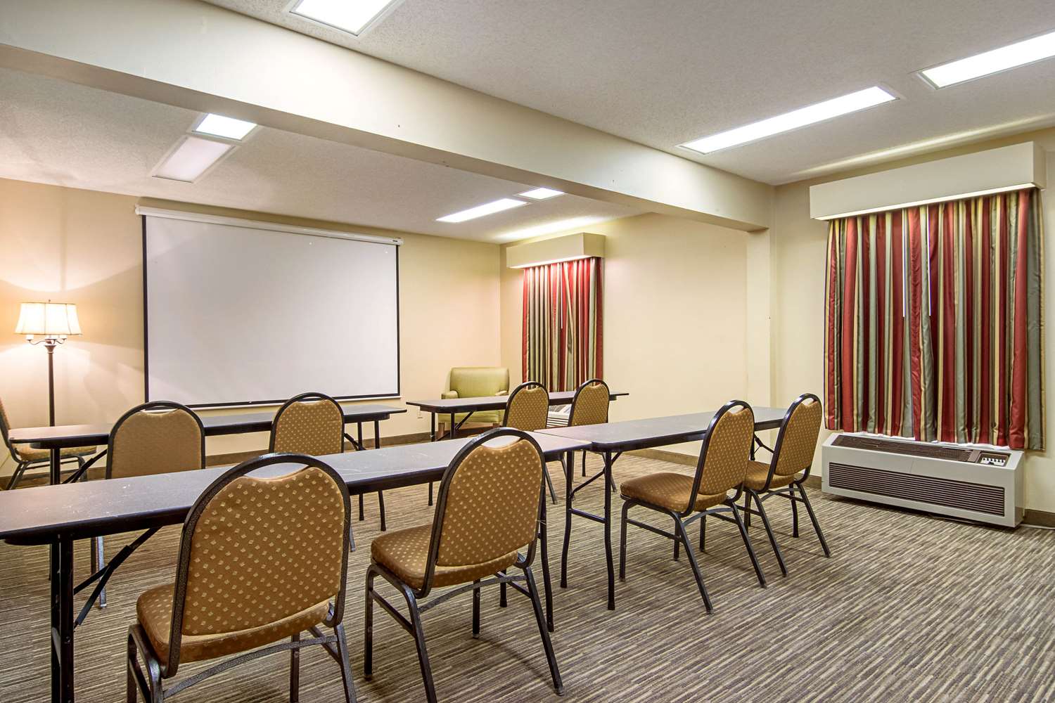 Quality Inn Thomaston 32/37