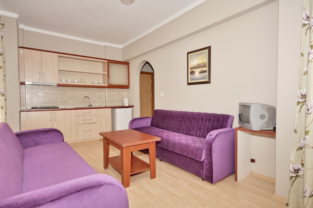 Bella Bravo Suite Hotel 19/49