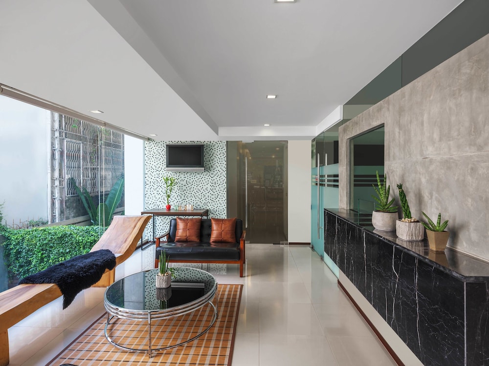 Silom Lofts Hotel 42/47