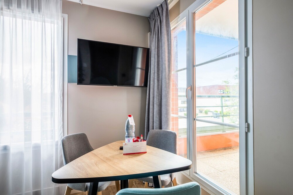 Appart City Confort St Quentin en Yvelines Bois d Arcy 51/80