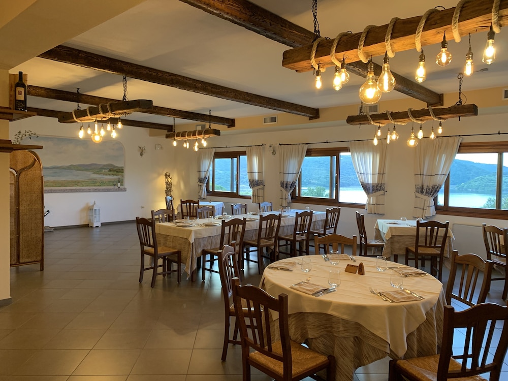 Hotel Valkarana Relais di Campagna 38/50