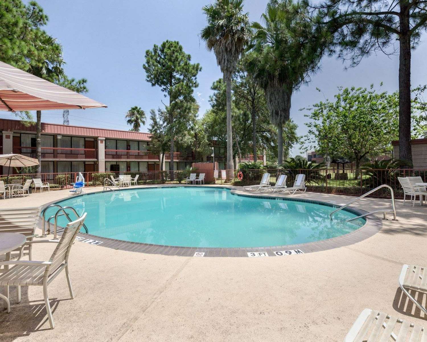 GreenTree Hotel and Extended Stay Channelview I-10 23/23