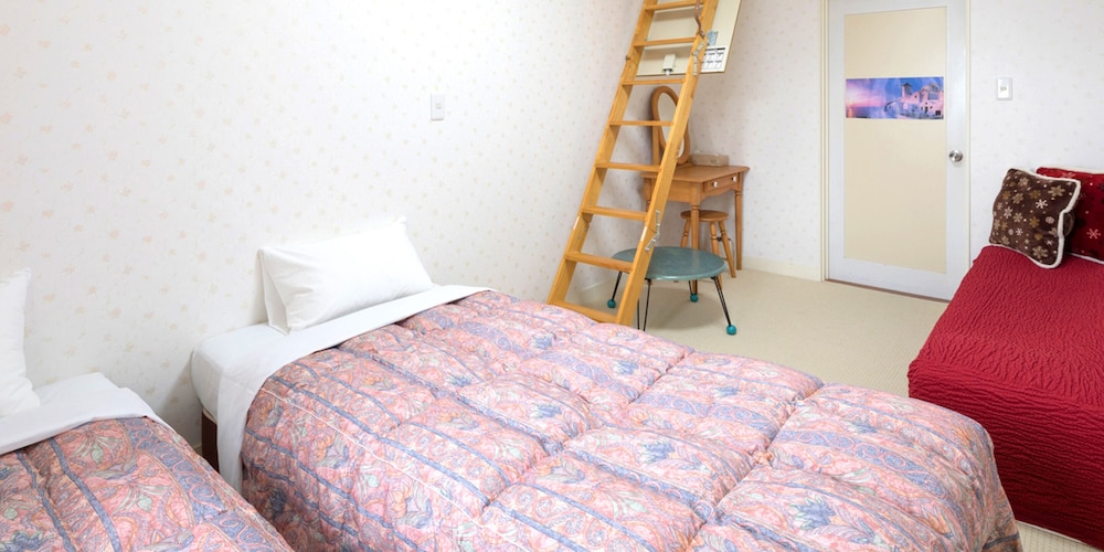 Mediterranean Sea Pension Knossos 7/39