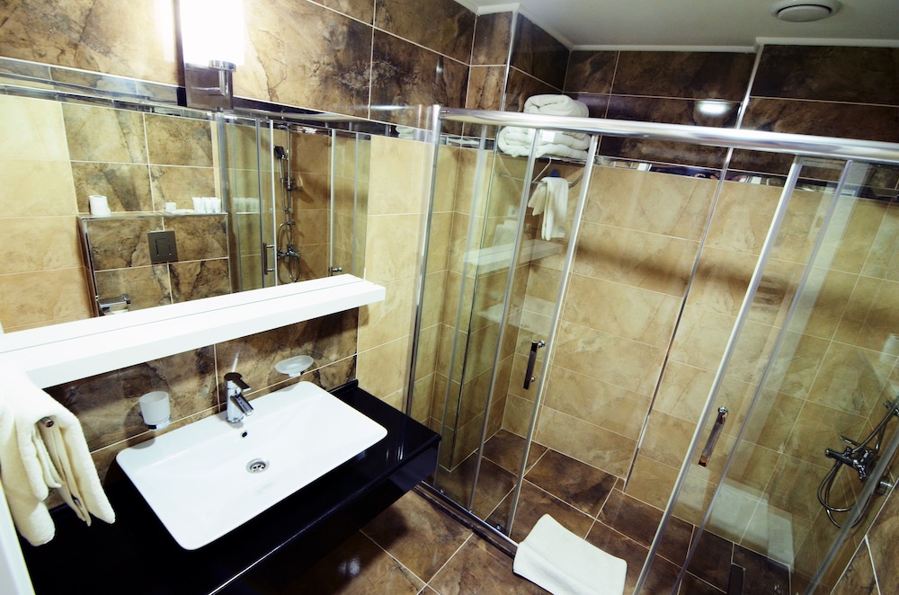 Sennacity Hotel 34/70