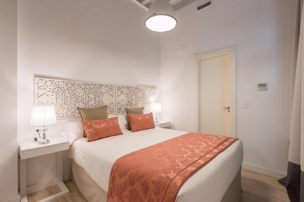 1 Bedroom, Apartment, Double Bed, Sofa
