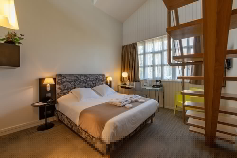 SAINT NICOLAS HOTEL 28/80