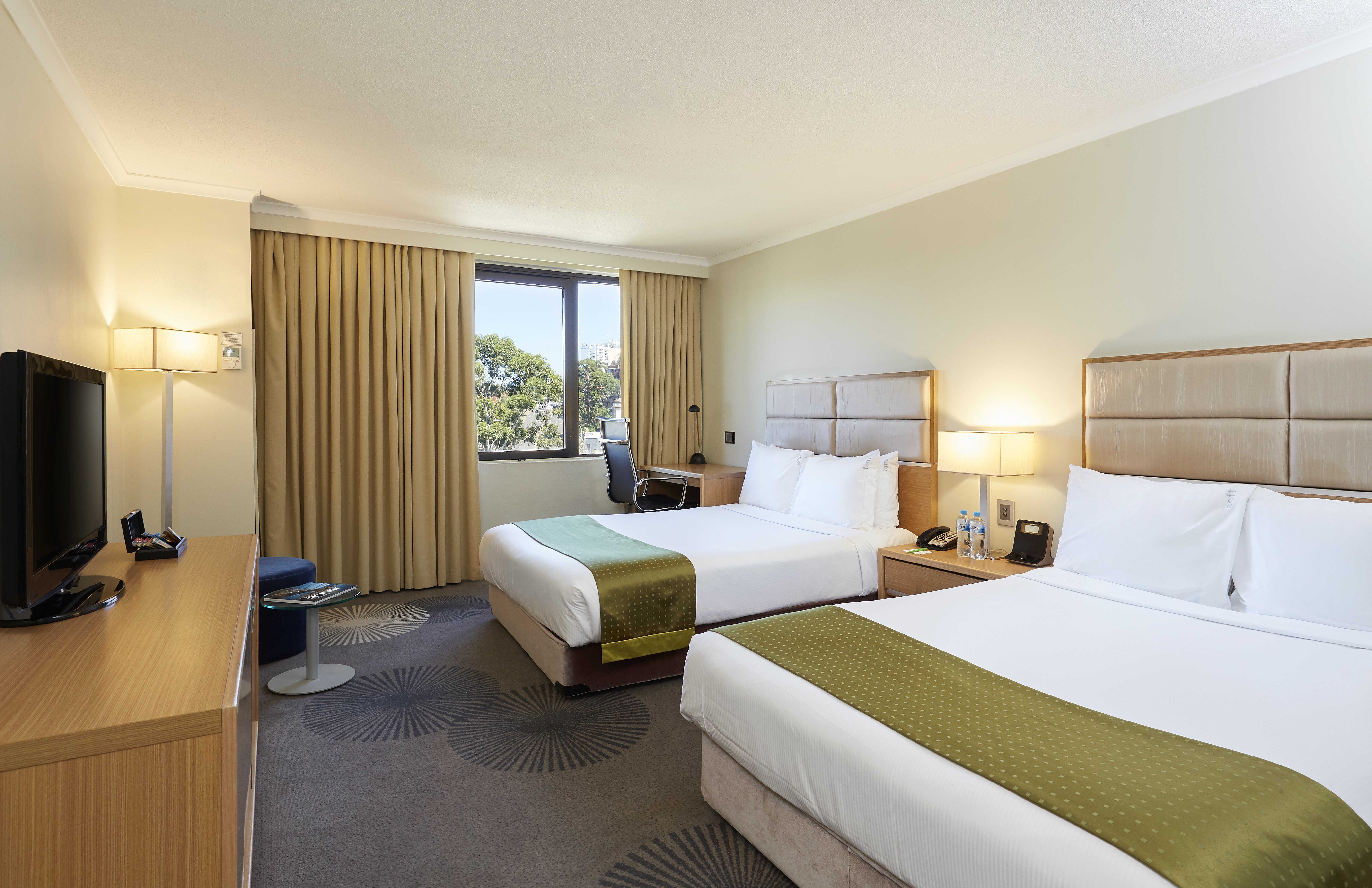 Holiday Inn Parramatta 29/76