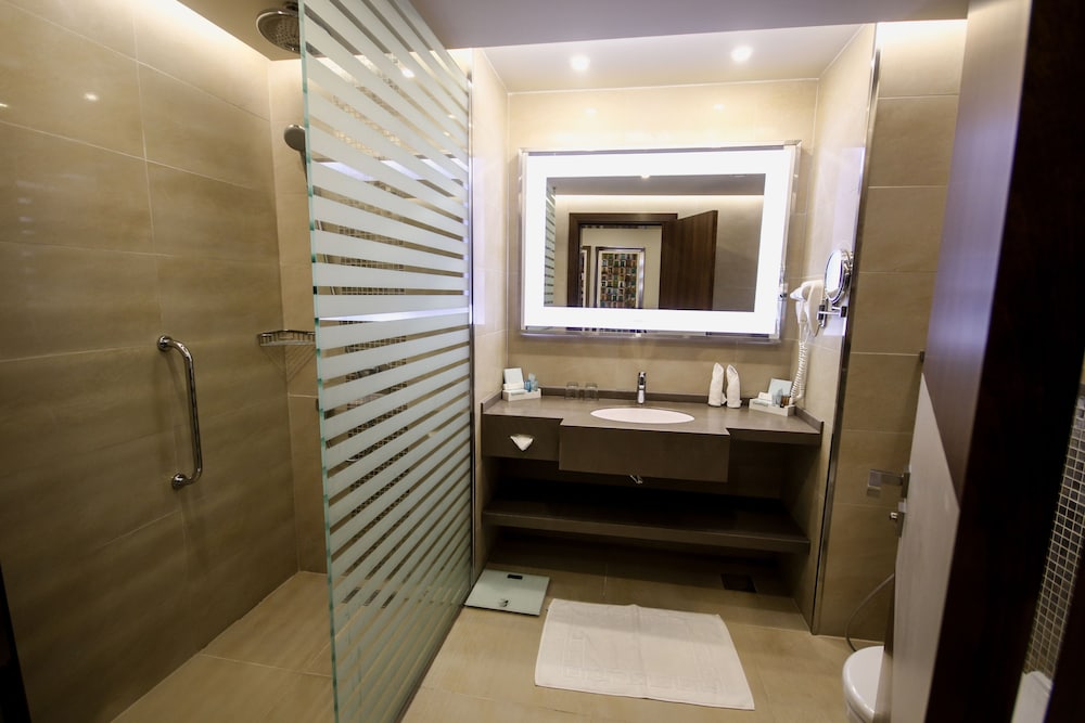 فندق نوفوتيل ينبع(Novotel Yanbu) 17/52