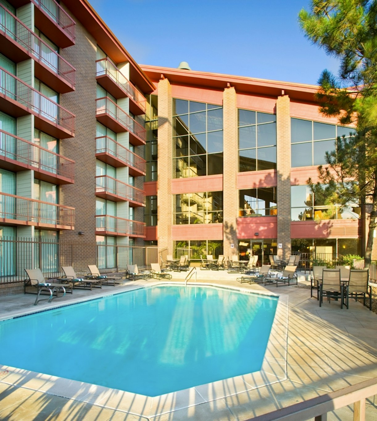 DoubleTree by Hilton Denver Tech Center 40/42