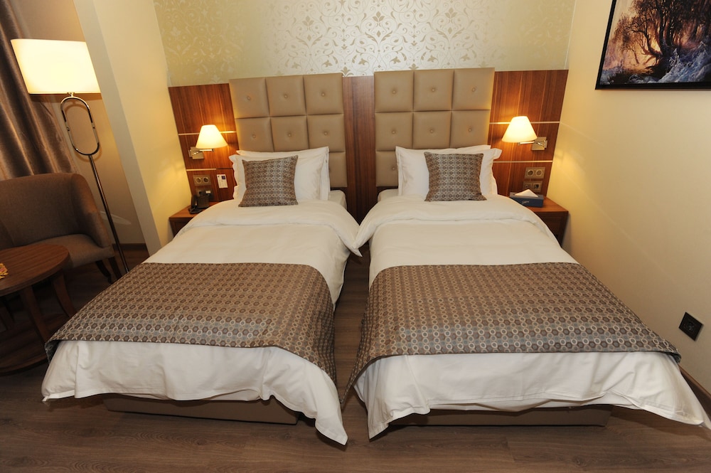 Gems Hotel 14/74