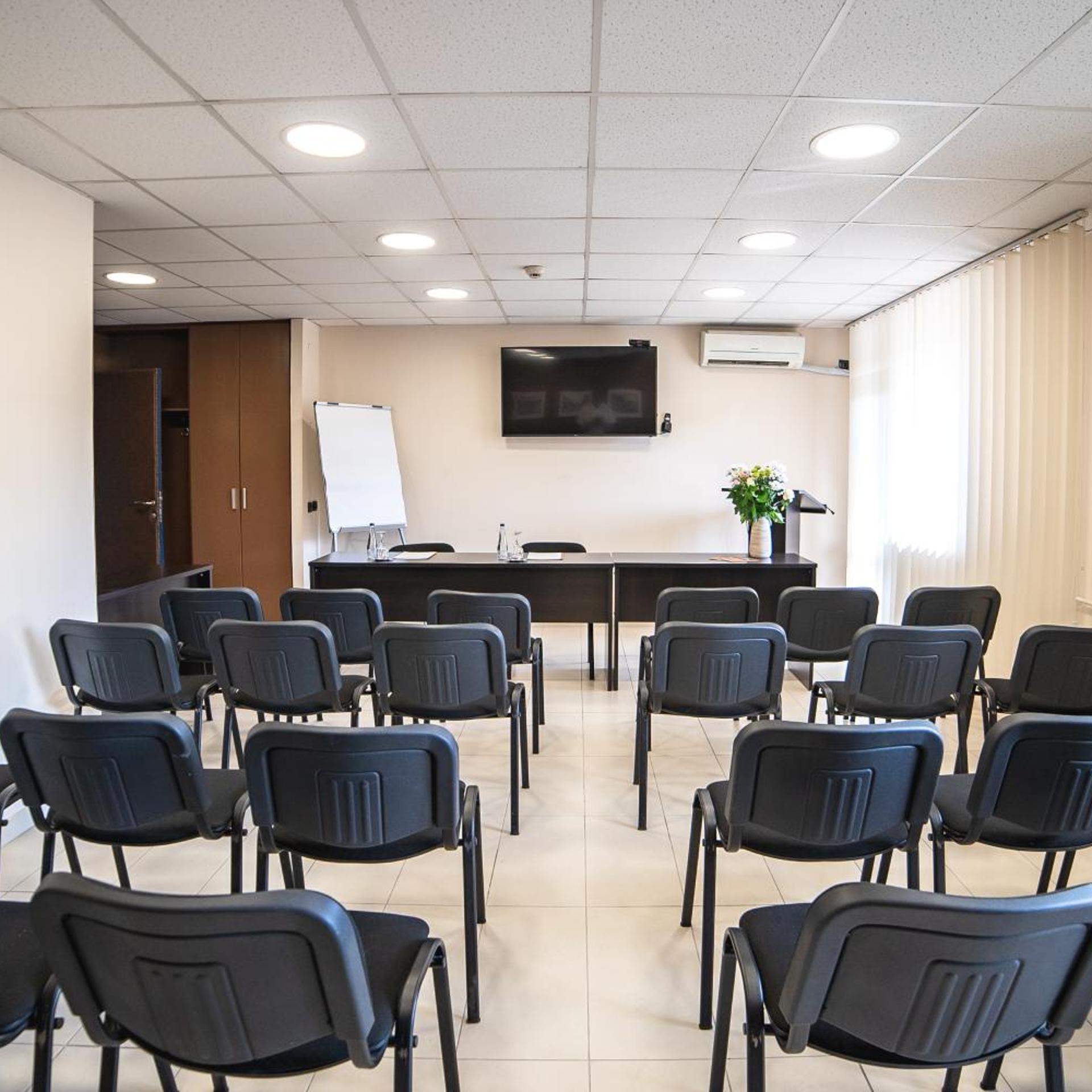 Novi Sad Hotel 44/54