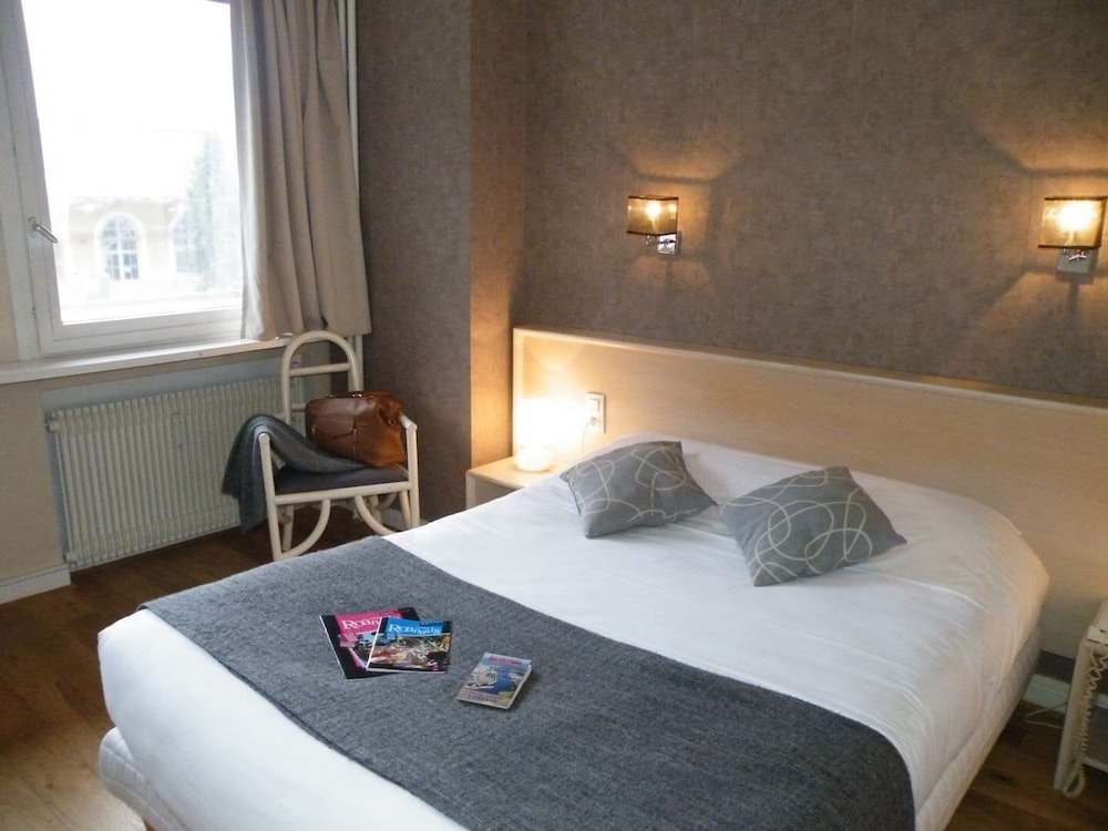 Brit Hotel Confort Roanne Grand Hotel 31/69