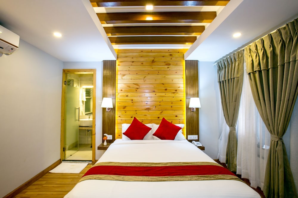 Beautiful Kathmandu Hotel 11/50