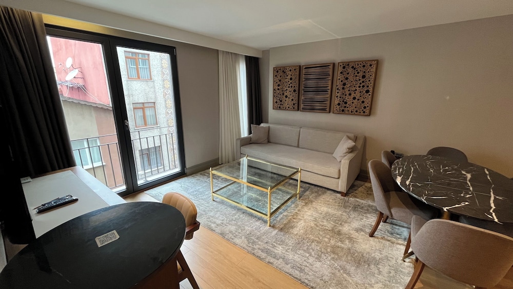 Kings Cross Hotel Istanbul 37/50