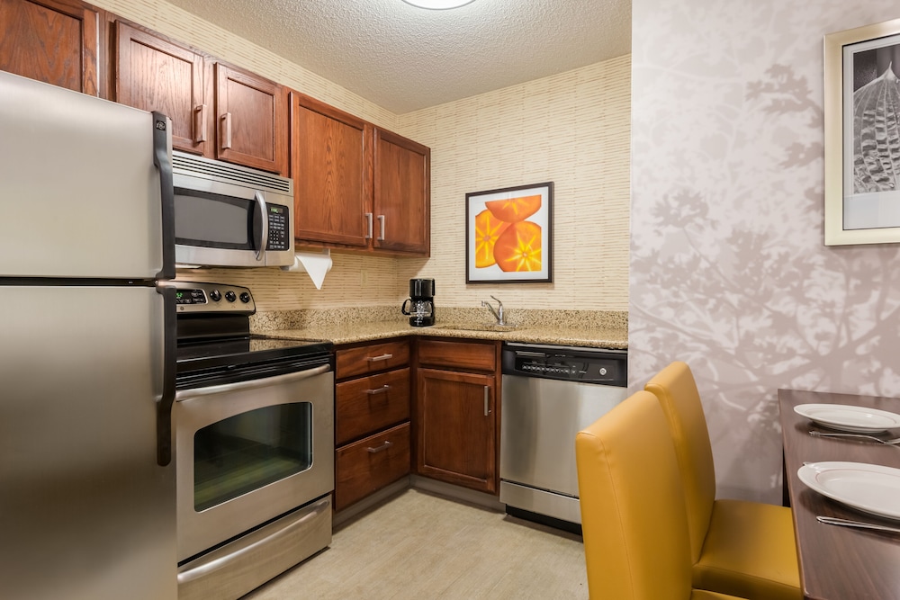 Residence Inn by Marriott Greenville-Spartanburg Airport 24/28
