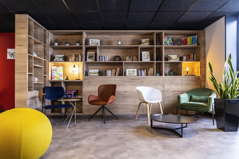 Ibis Pontarlier 33/65