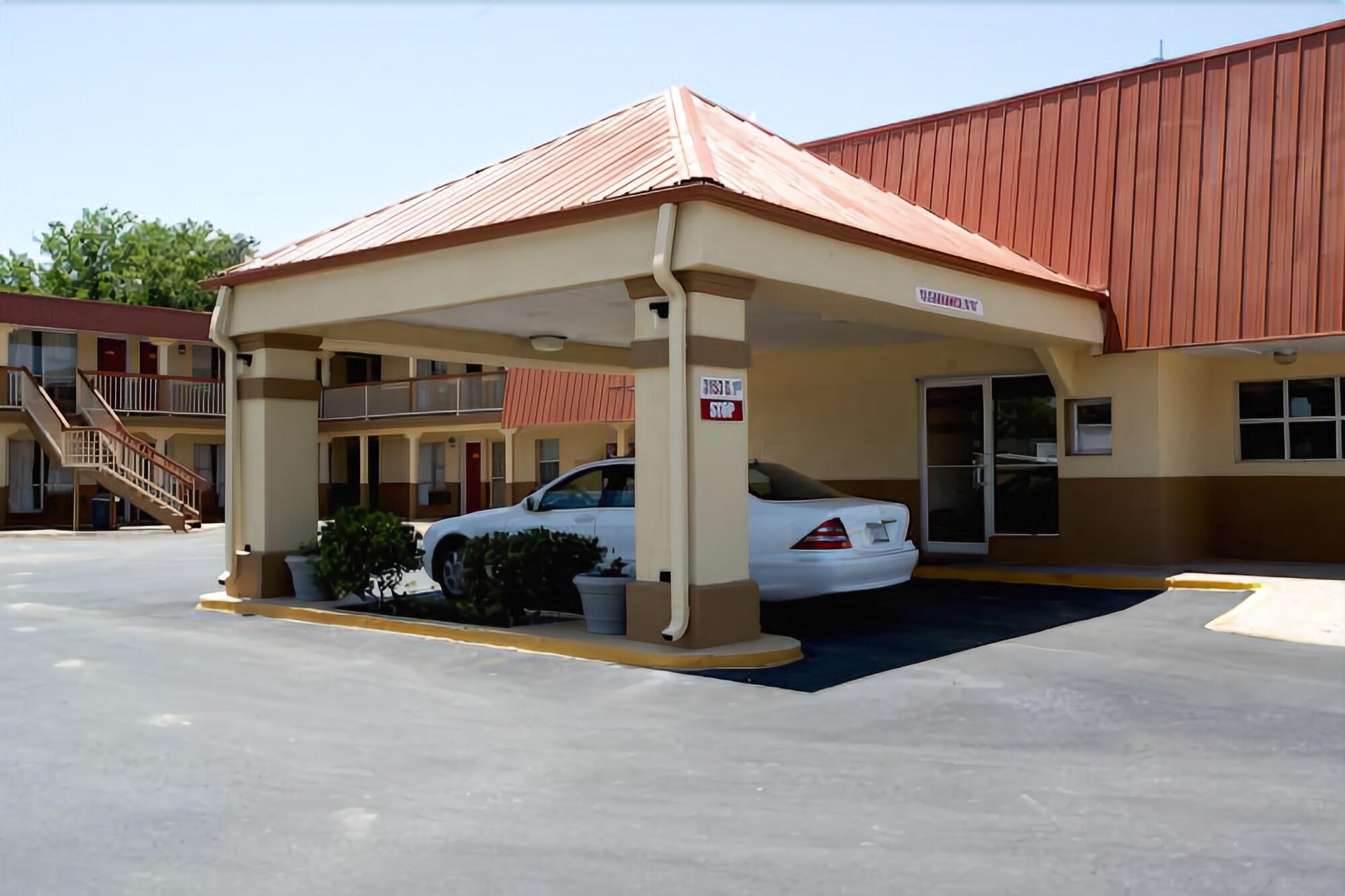 Best Budget Inn Abilene 21/23