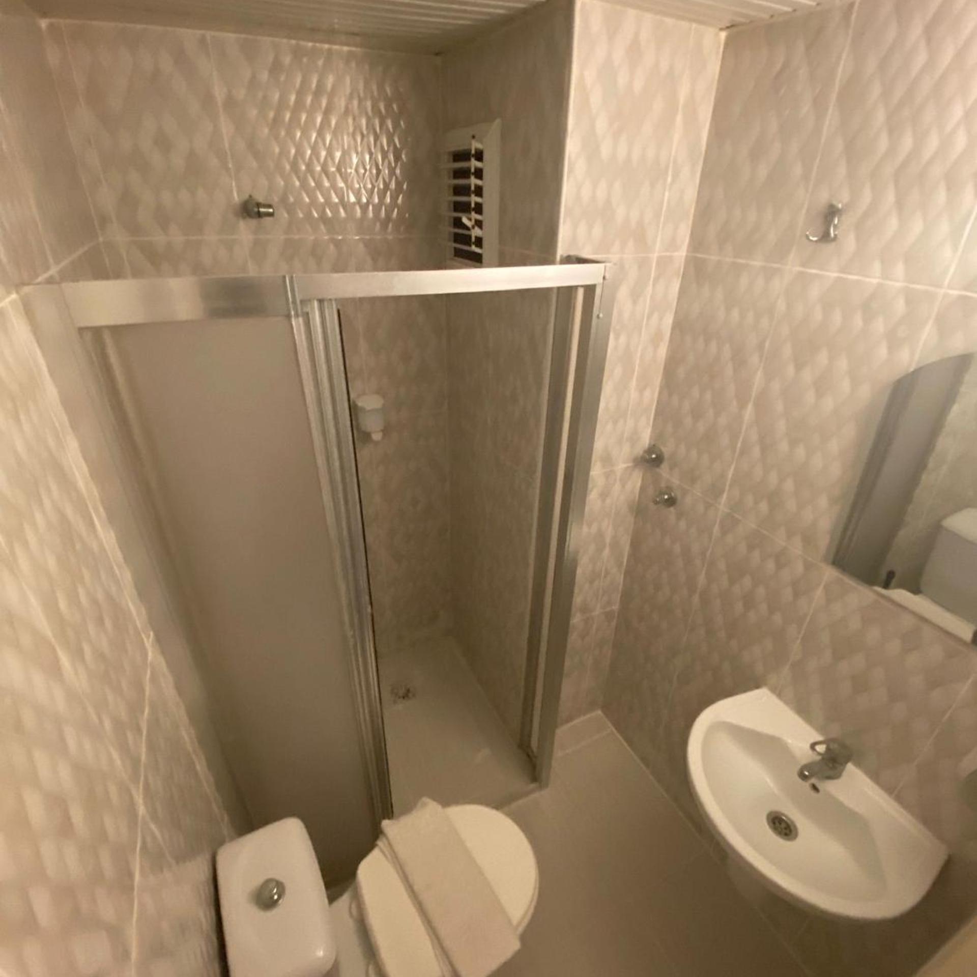 Royal Ezel Hotel 46/50