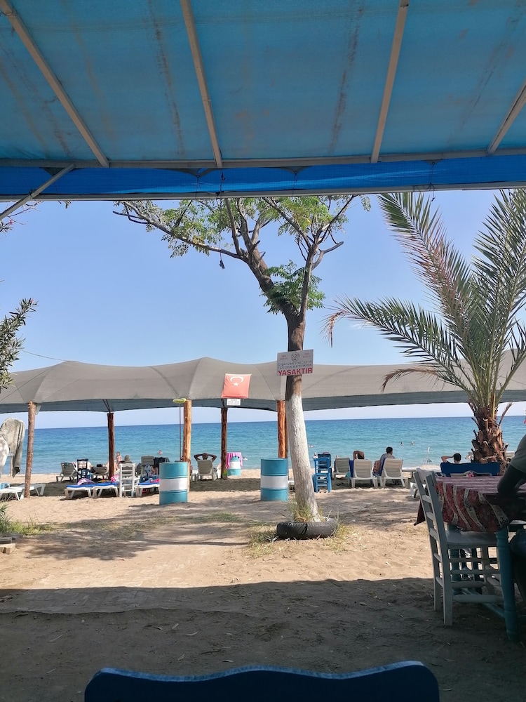 Luna Piena Beach Hotel 48/50