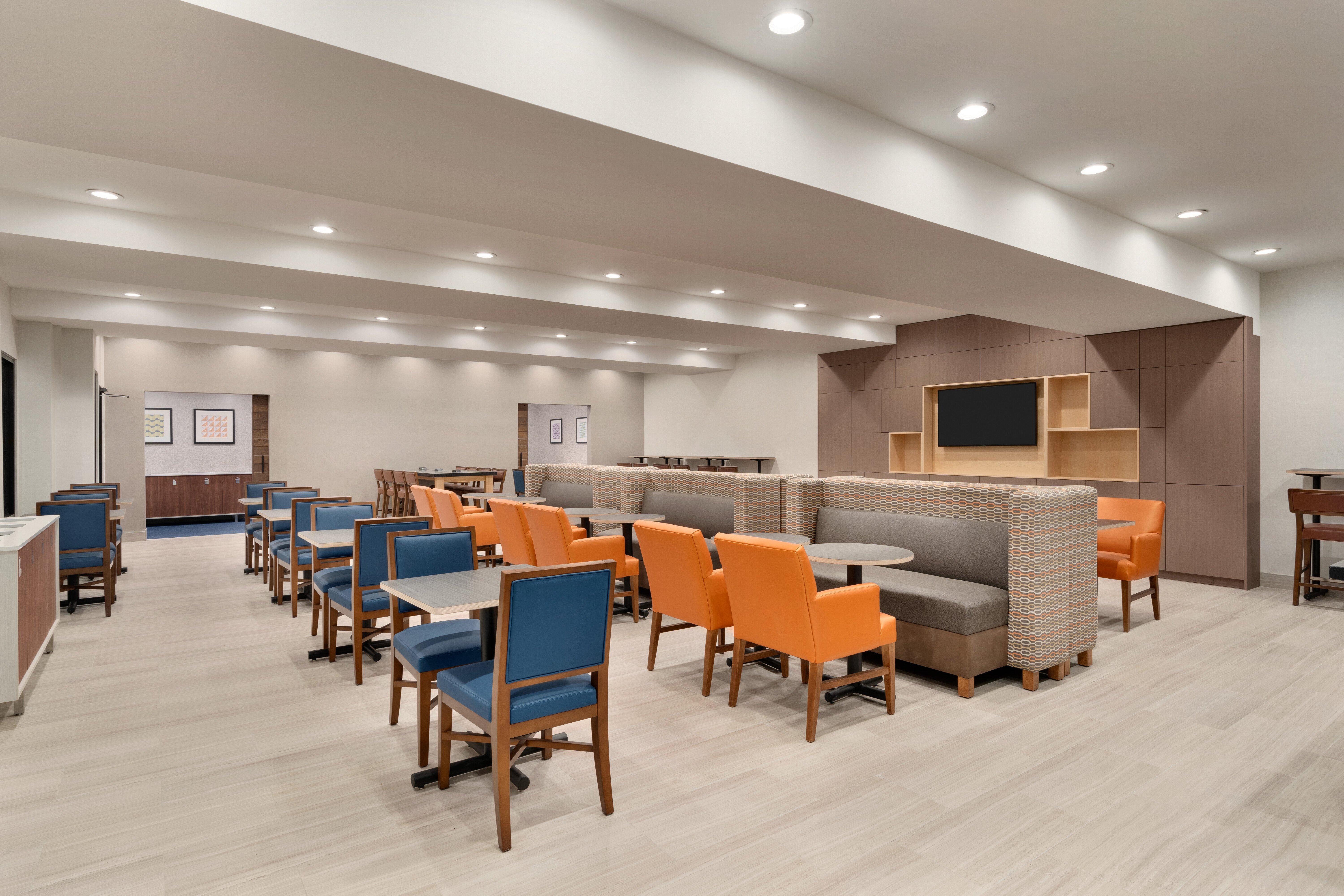 Holiday Inn Express Jamaica - Jfk Airtrain - Nyc 46/50