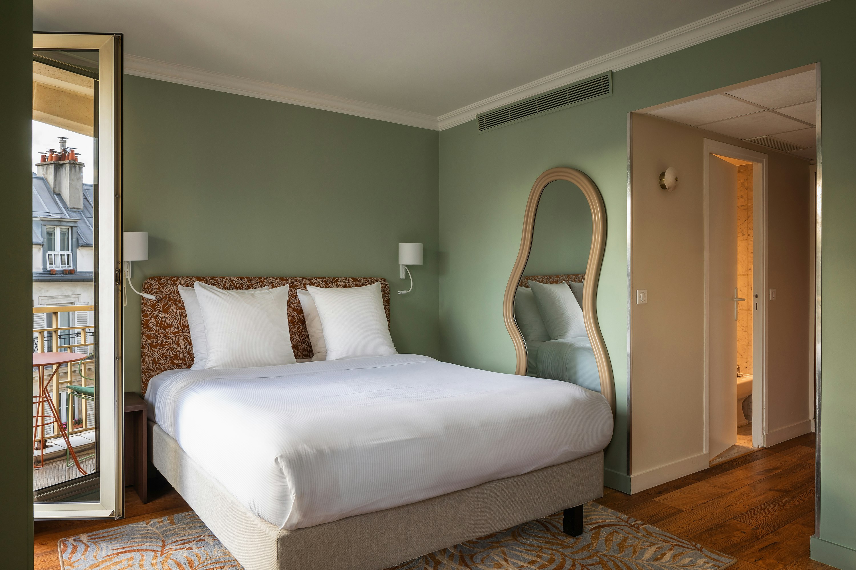 Royal Garden Champs Elysees 28/83