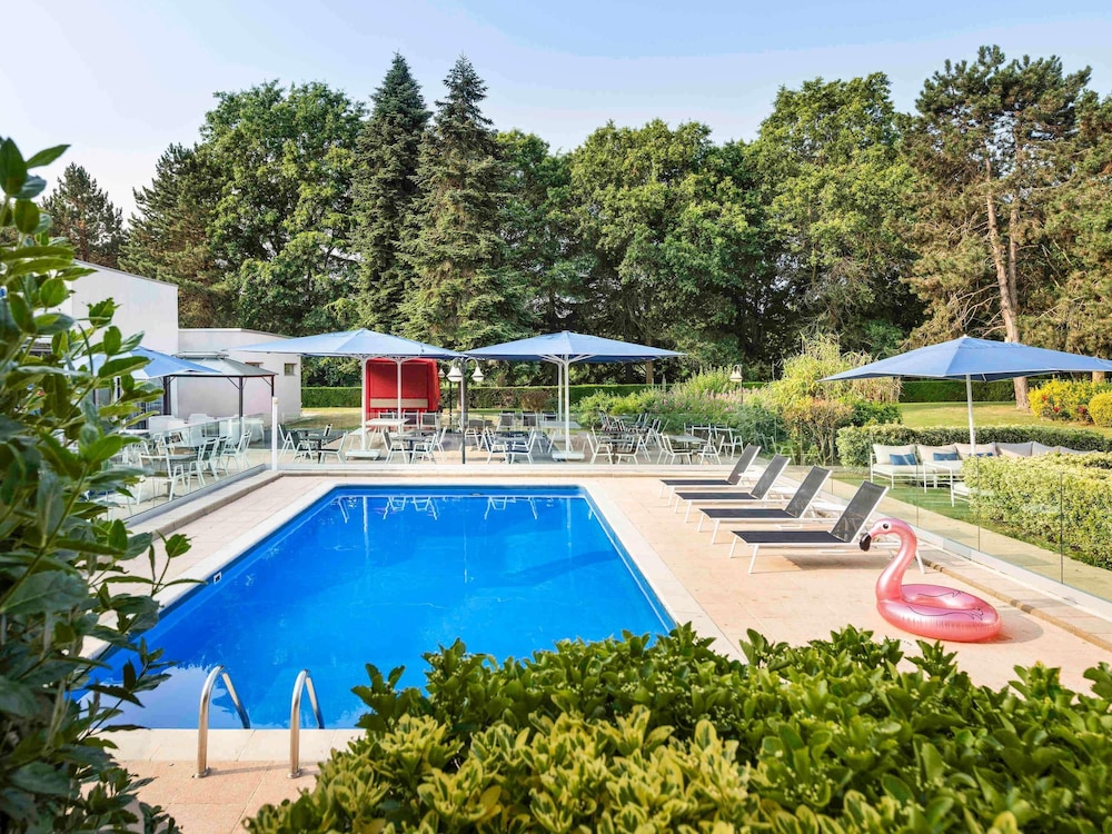 NOVOTEL RENNES ALMA 71/74