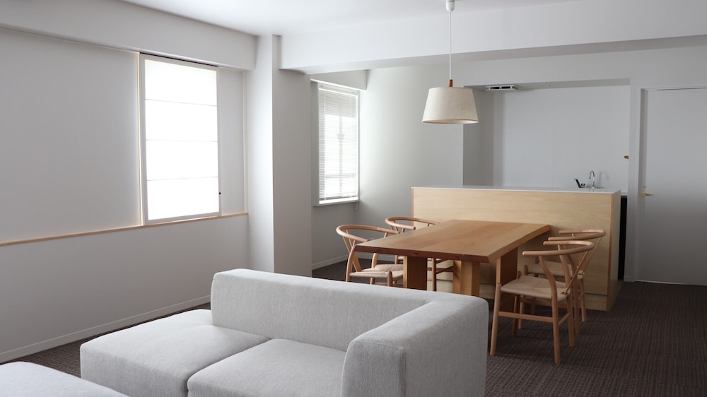 Shin Osaka Station Hotel Honkan 31/55