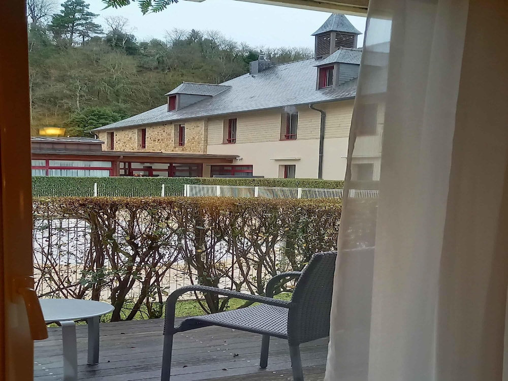Mercure Dinan Port Le Jerzual 66/70