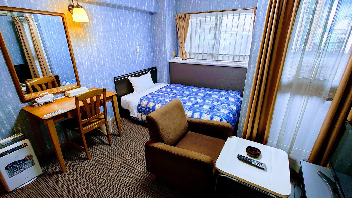 Room, Semi Double Bed