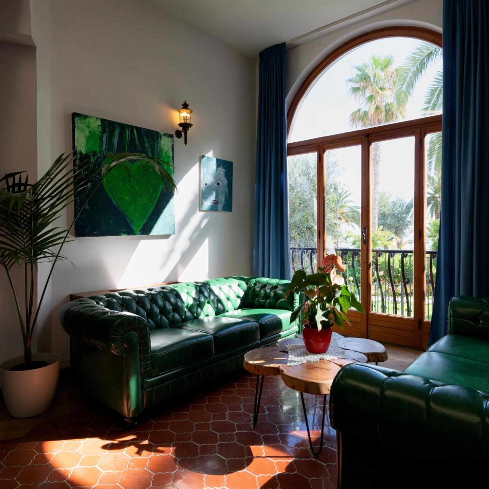 Grand Hotel Excelsior 48/66