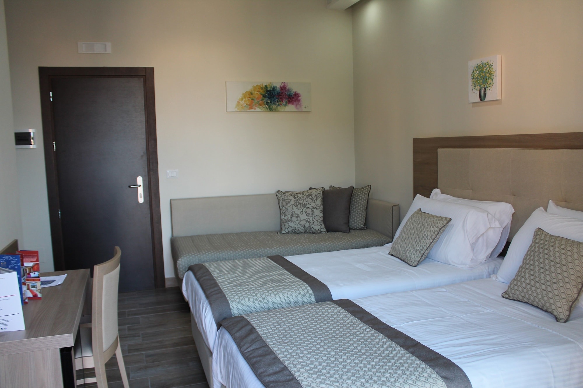 STANDARD, TWIN BEDS