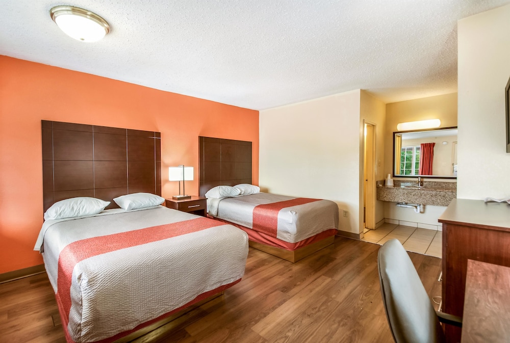 Motel6 Washington, DC - Convention Center 10/37