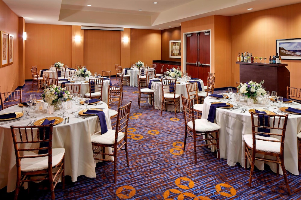 Courtyard By Marriott Vallejo Napa Valley 30/45