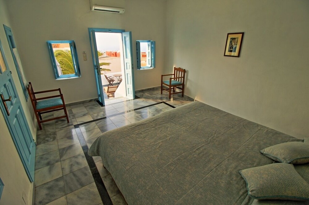 Aethrio Sunset Village Oia 11/87