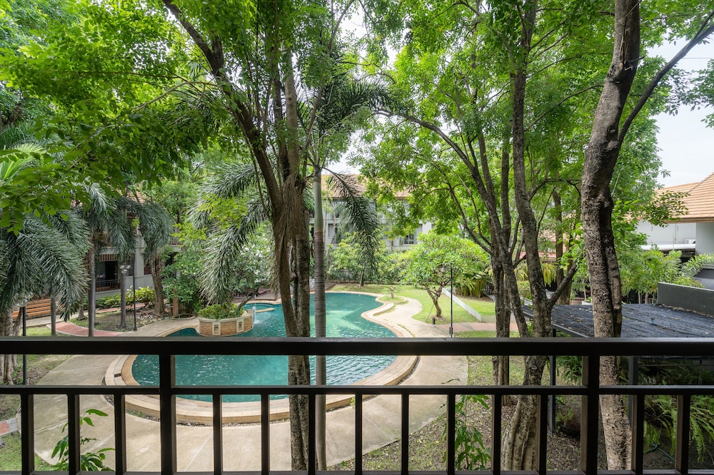 Oun Hotel Bangkok 49/54