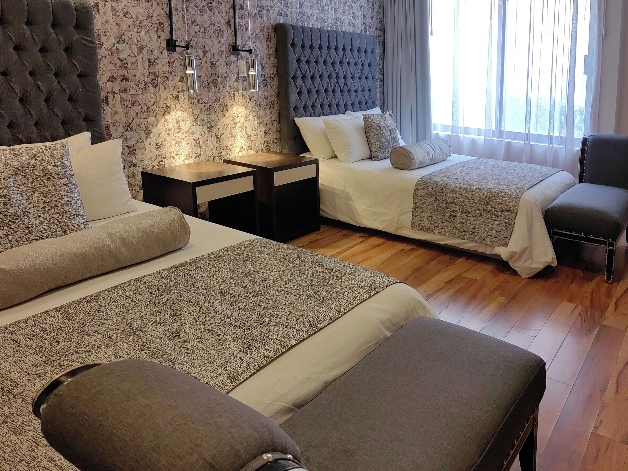 2 Bedrooms, Villa, 1 King and 2 Queen Beds, Kitchen
