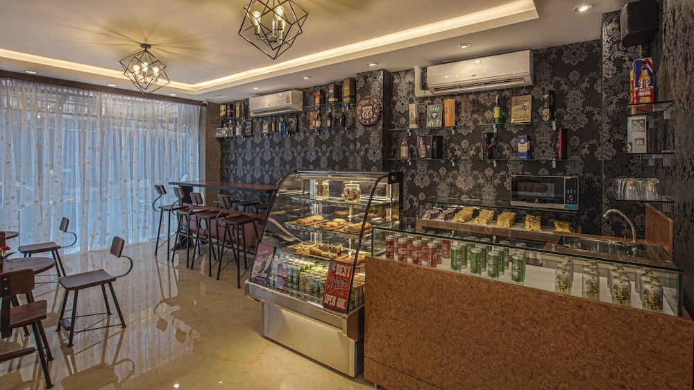 V One Pride Sukhumvit 22 37/44